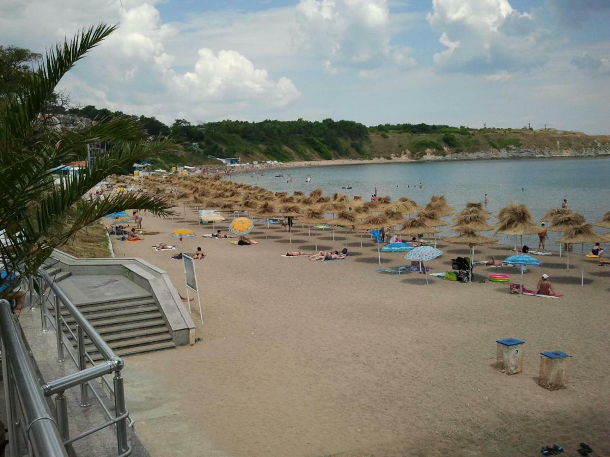 Vila Riviera Černomorec Exteriér fotografie